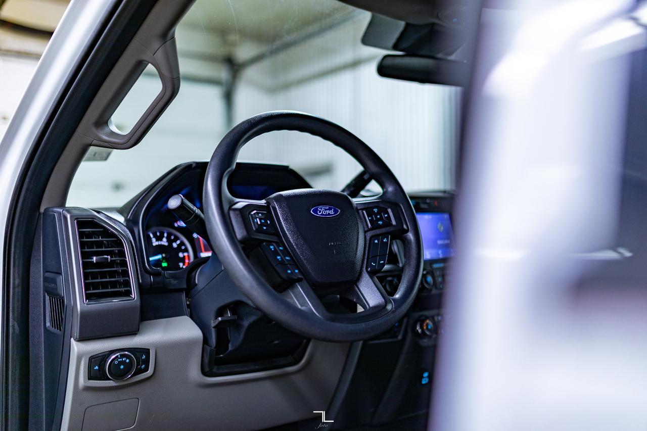 2022 Ford F-250 4x4 Crew Cab XLT Longbox PSeat BCam Red Deer AB