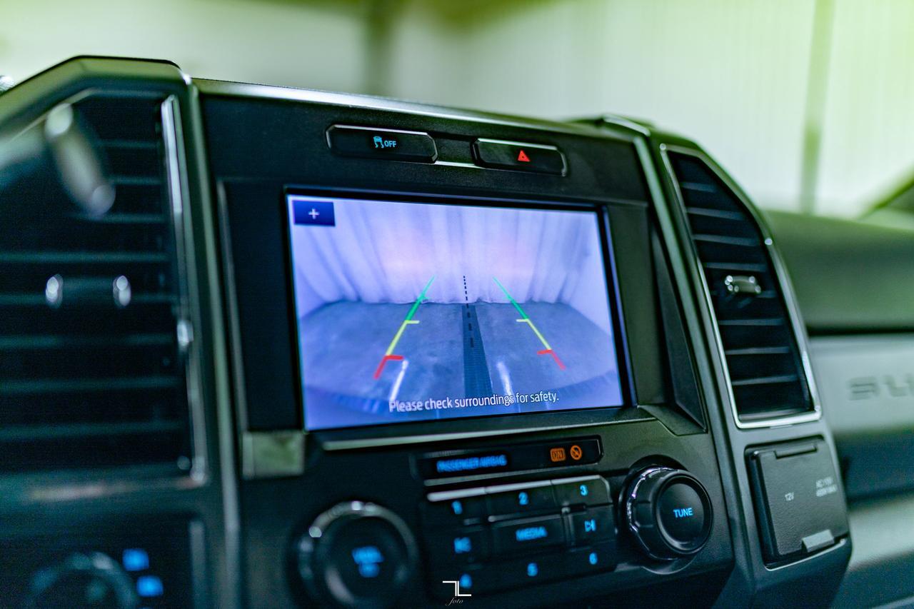 2022 Ford F-250 4x4 Crew Cab XLT Longbox PSeat BCam Red Deer AB