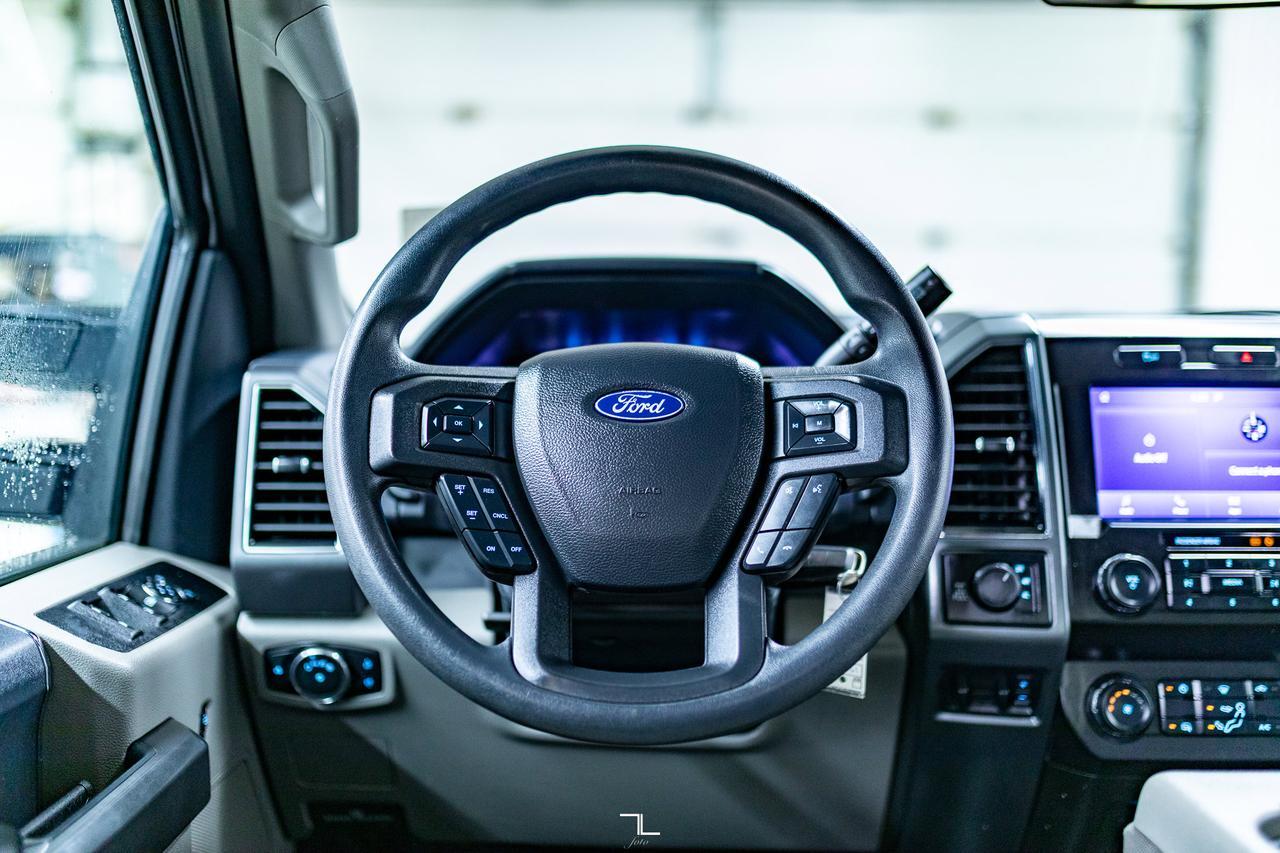 2022 Ford F-250 4x4 Crew Cab XLT Longbox PSeat BCam Red Deer AB