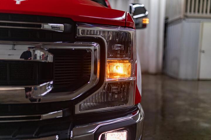 2022 Ford F-250 4x4 Reg Cab XLT PSeat BCam Red Deer AB 2022 Ford F-250 4x4 Reg Cab XLT PSeat BCam Red Deer AB