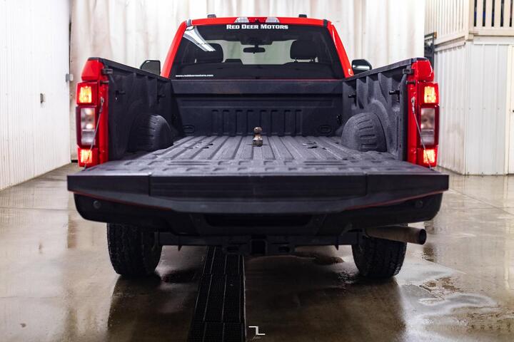 2022 Ford F-250 4x4 Reg Cab XLT PSeat BCam Red Deer AB 2022 Ford F-250 4x4 Reg Cab XLT PSeat BCam Red Deer AB