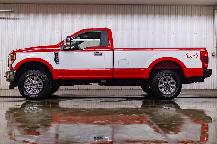 2022 Ford F-250 4x4 Reg Cab XLT PSeat BCam Red Deer AB 2022 Ford F-250 4x4 Reg Cab XLT PSeat BCam Red Deer AB