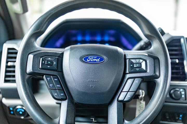 2022 Ford F-250 4x4 Reg Cab XLT PSeat BCam Red Deer AB 2022 Ford F-250 4x4 Reg Cab XLT PSeat BCam Red Deer AB