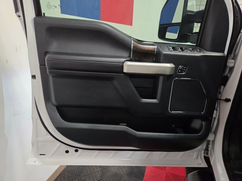 2022 Ford F-250 Lariat Ultimate 4WD 6.7L Diesel GPS Sunroof FREE WARRANTY Call (682)587-6288 Arlington TX