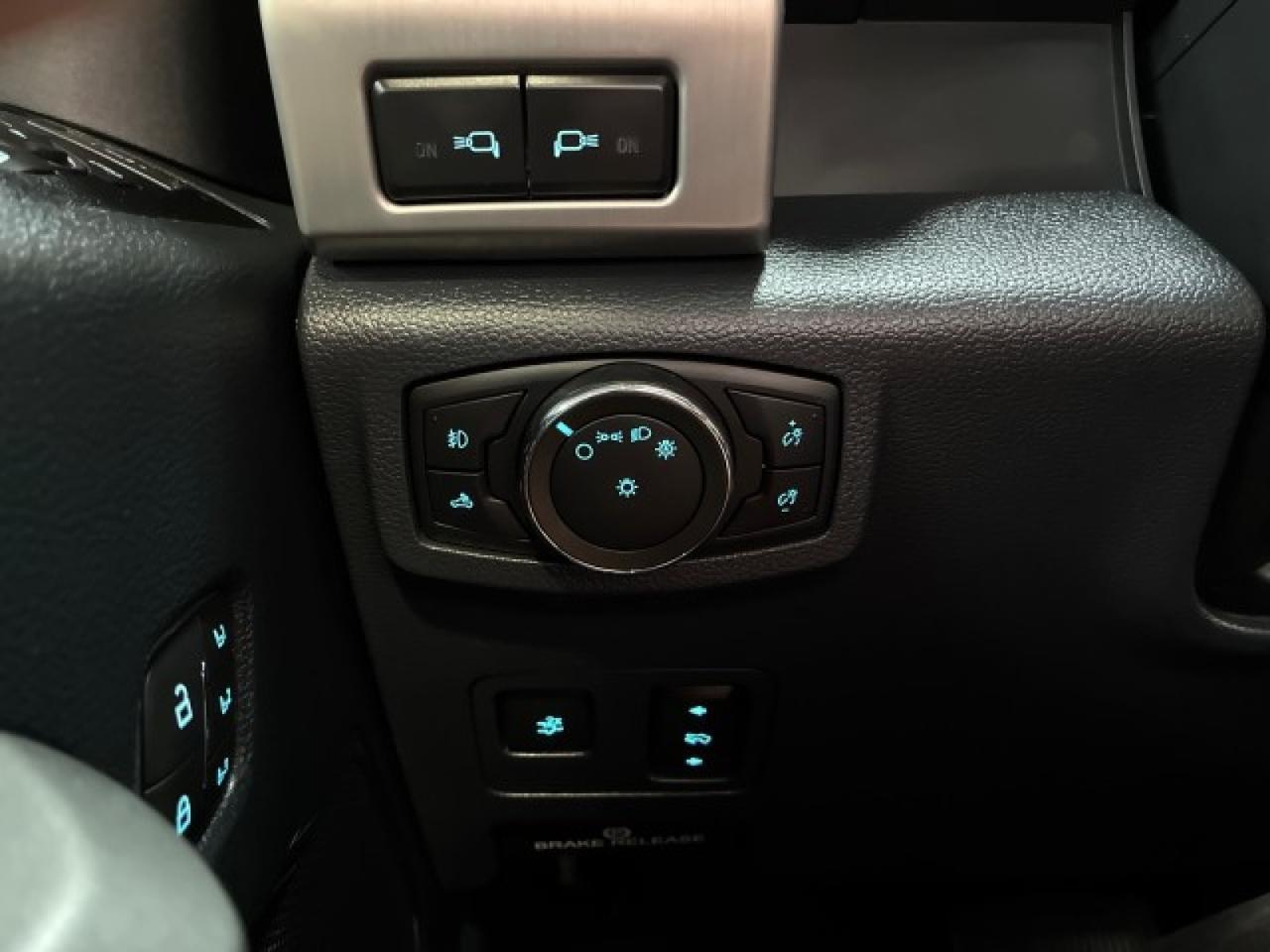 2022 Ford F-250 Platinum, Pano Roof, FX4 Houston TX