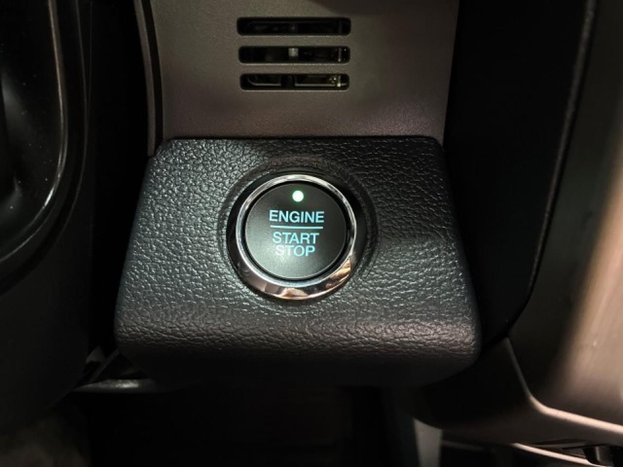 2022 Ford F-250 Platinum, Pano Roof, FX4 Houston TX