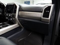 2022 Ford F-250 Super Duty 4x4 Crew Cab Lariat Fond du Lac WI