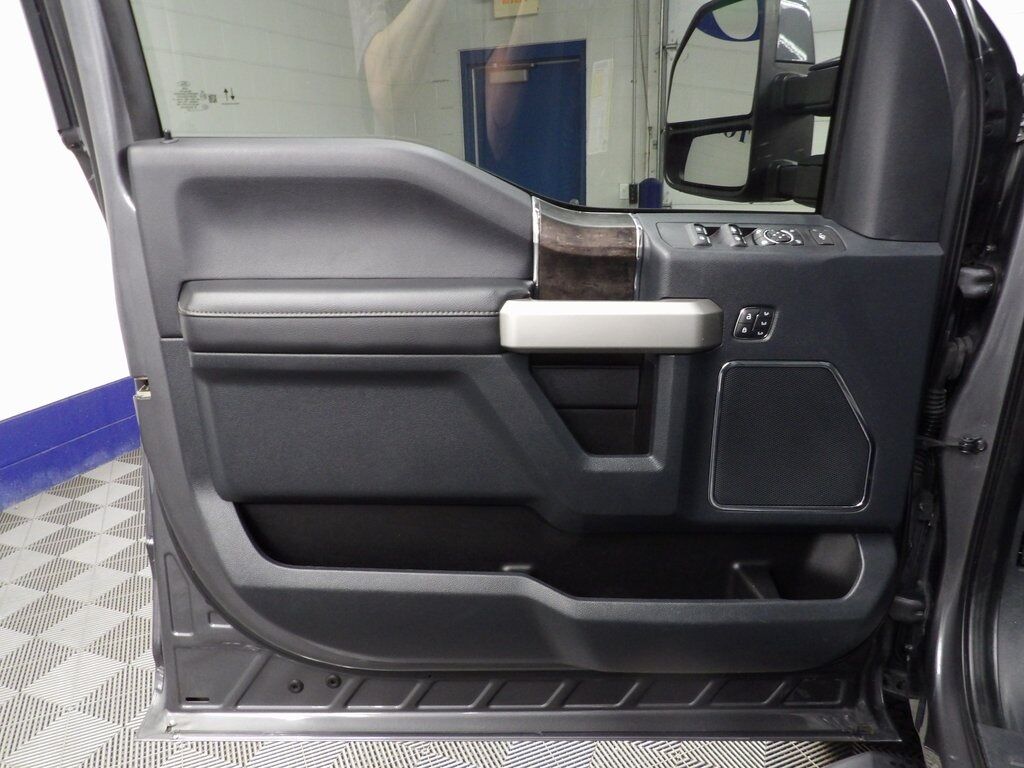 2022 Ford F-250 Super Duty 4x4 Crew Cab Lariat Fond du Lac WI