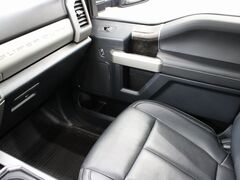 2022 Ford F-250 Super Duty 4x4 Crew Cab Lariat Fond du Lac WI