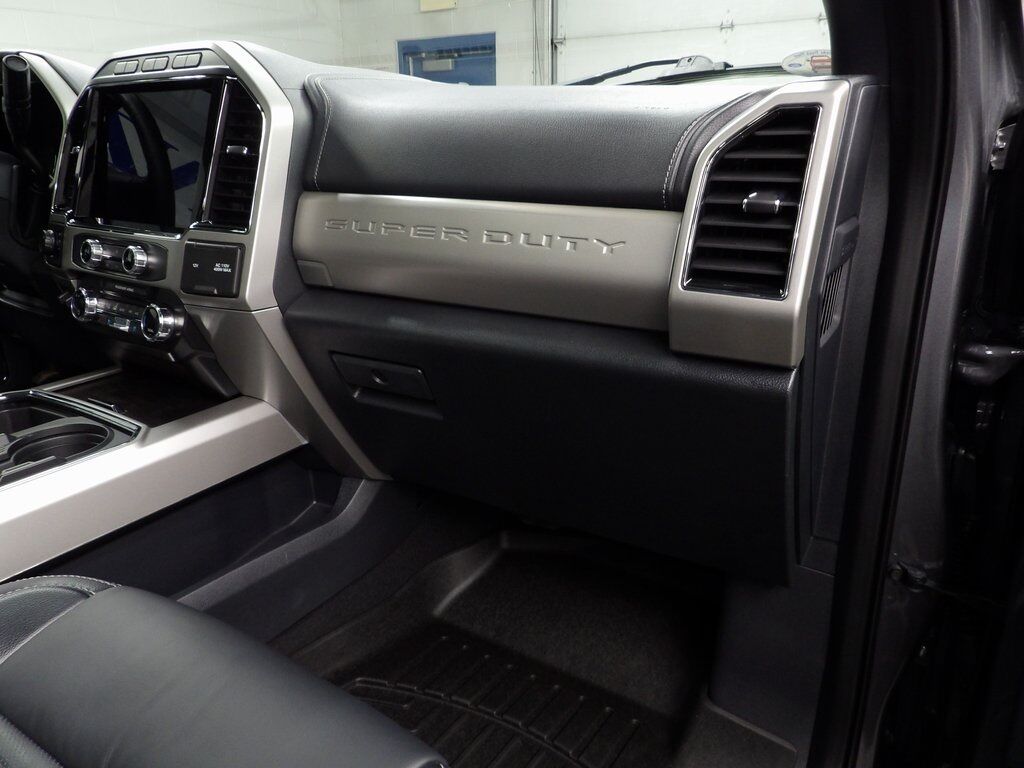 2022 Ford F-250 Super Duty 4x4 Crew Cab Lariat Fond du Lac WI