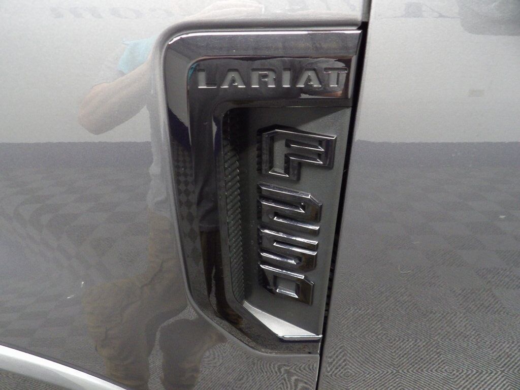2022 Ford F-250 Super Duty 4x4 Crew Cab Lariat Fond du Lac WI