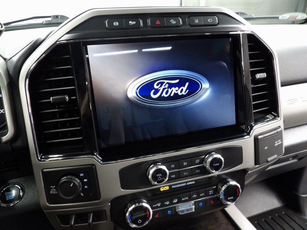 2022 Ford F-250 Super Duty 4x4 Crew Cab Lariat Fond du Lac WI