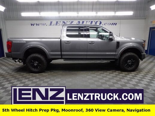 2022_Ford_F-250 Super Duty_4x4 Crew Cab Lariat_ Fond du Lac WI