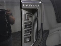 2022 Ford F-250 Super Duty 4x4 Crew Cab Lariat Fond du Lac WI
