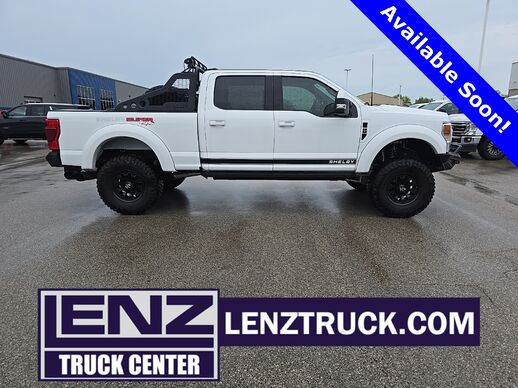 2022_Ford_F-250 Super Duty_4x4 Crew Cab Lariat_ Fond du Lac WI