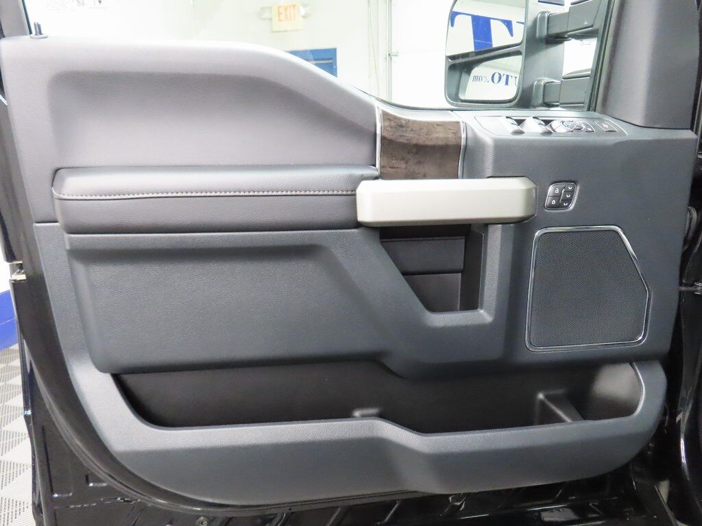 2022 Ford F-250 Super Duty 4x4 Crew Cab Lariat Fond du Lac WI