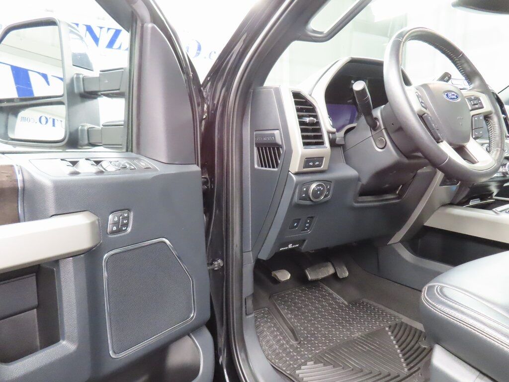 2022 Ford F-250 Super Duty 4x4 Crew Cab Lariat Fond du Lac WI