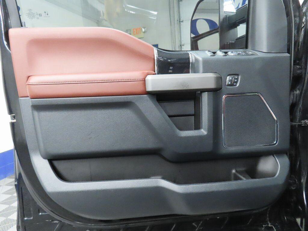 2022 Ford F-250 Super Duty 4x4 Crew Cab Platinum Fond du Lac WI