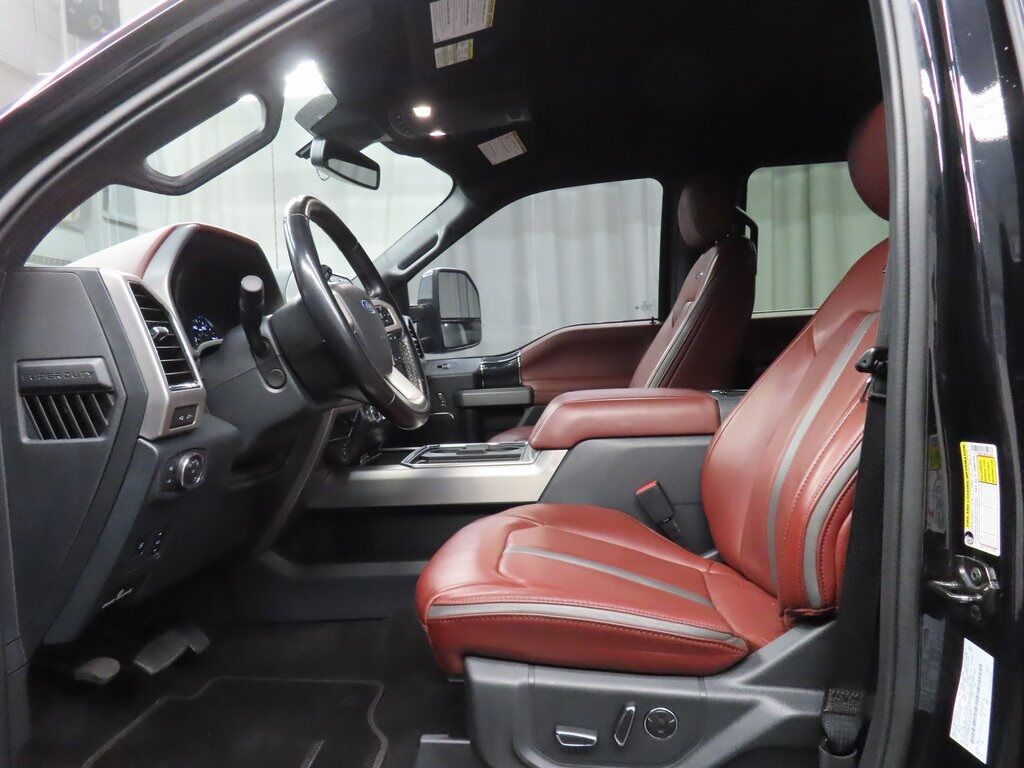 2022 Ford F-250 Super Duty 4x4 Crew Cab Platinum Fond du Lac WI