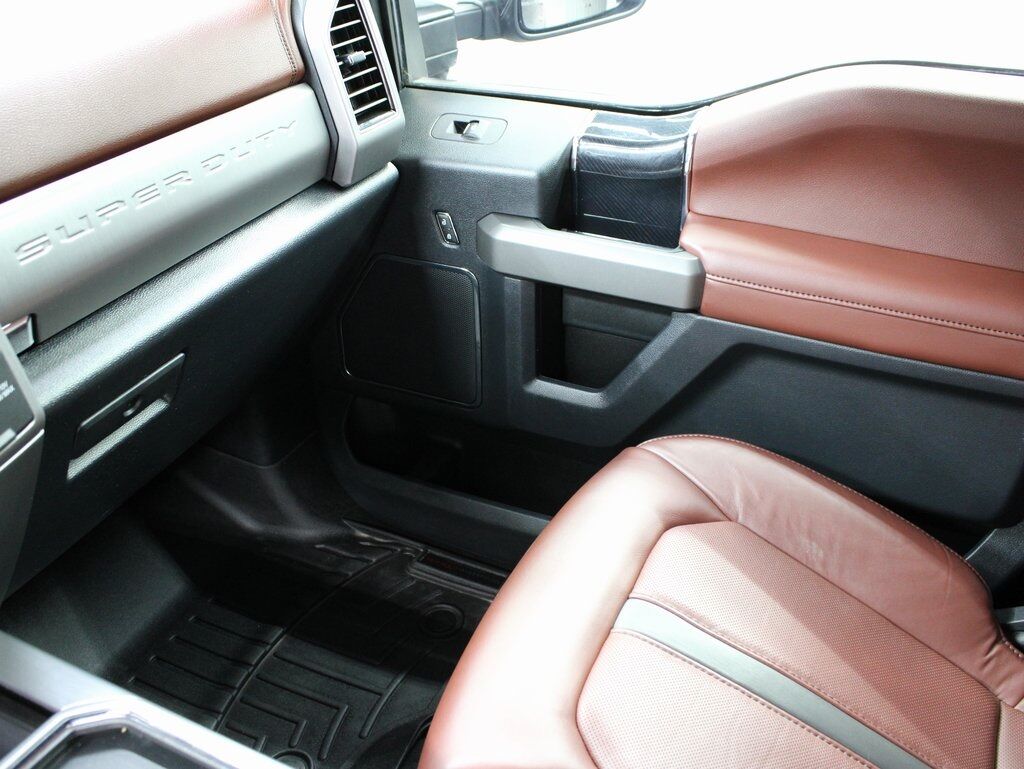 2022 Ford F-250 Super Duty 4x4 Crew Cab Platinum Fond du Lac WI