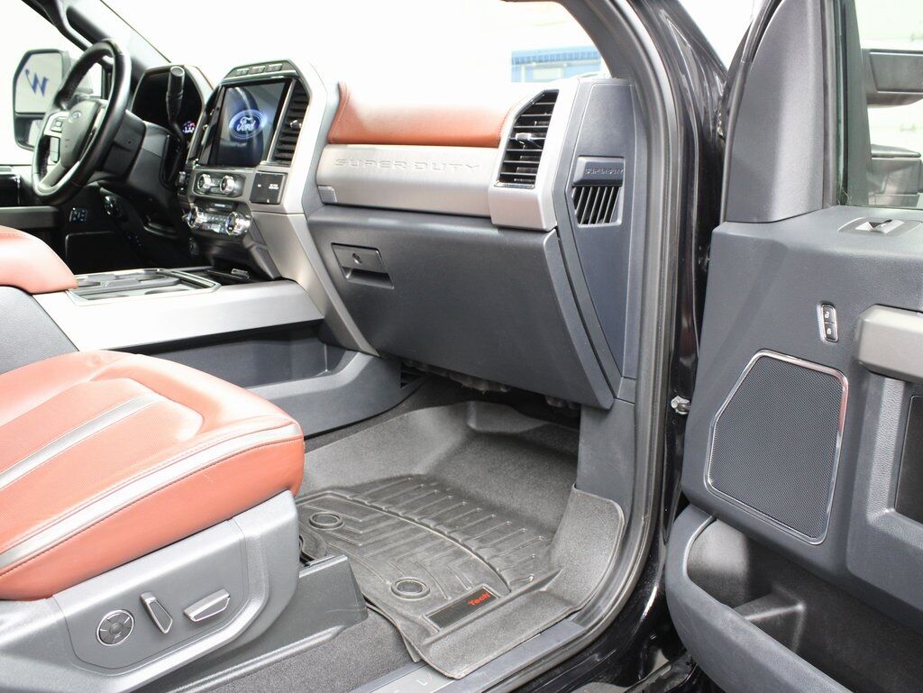 2022 Ford F-250 Super Duty 4x4 Crew Cab Platinum Fond du Lac WI
