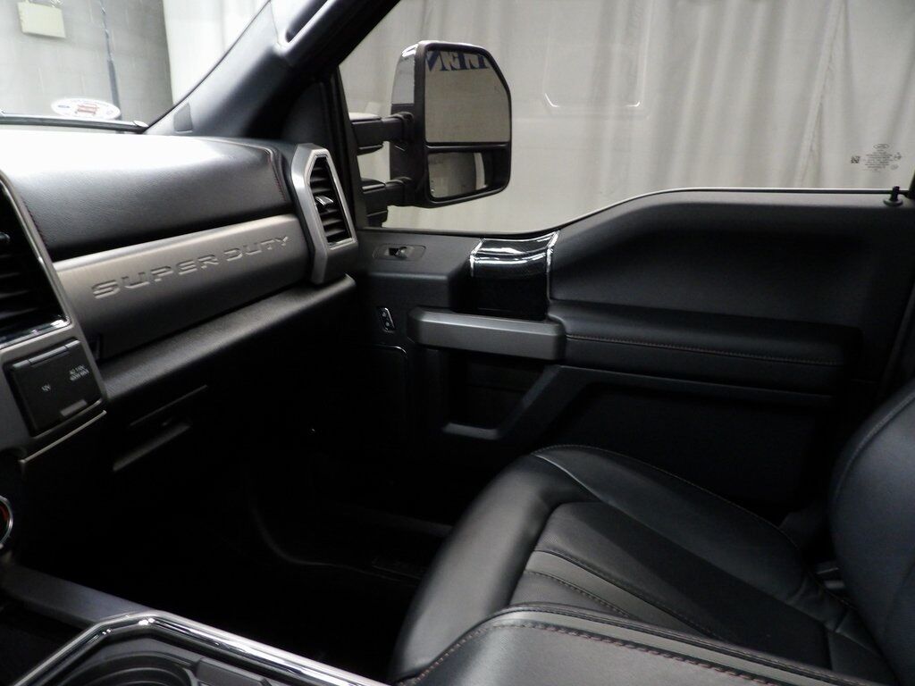 2022 Ford F-250 Super Duty 4x4 Crew Cab Platinum Fond du Lac WI