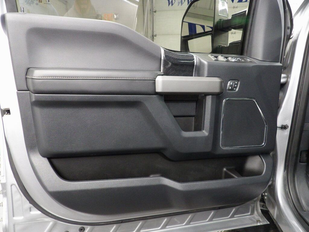 2022 Ford F-250 Super Duty 4x4 Crew Cab Platinum Fond du Lac WI