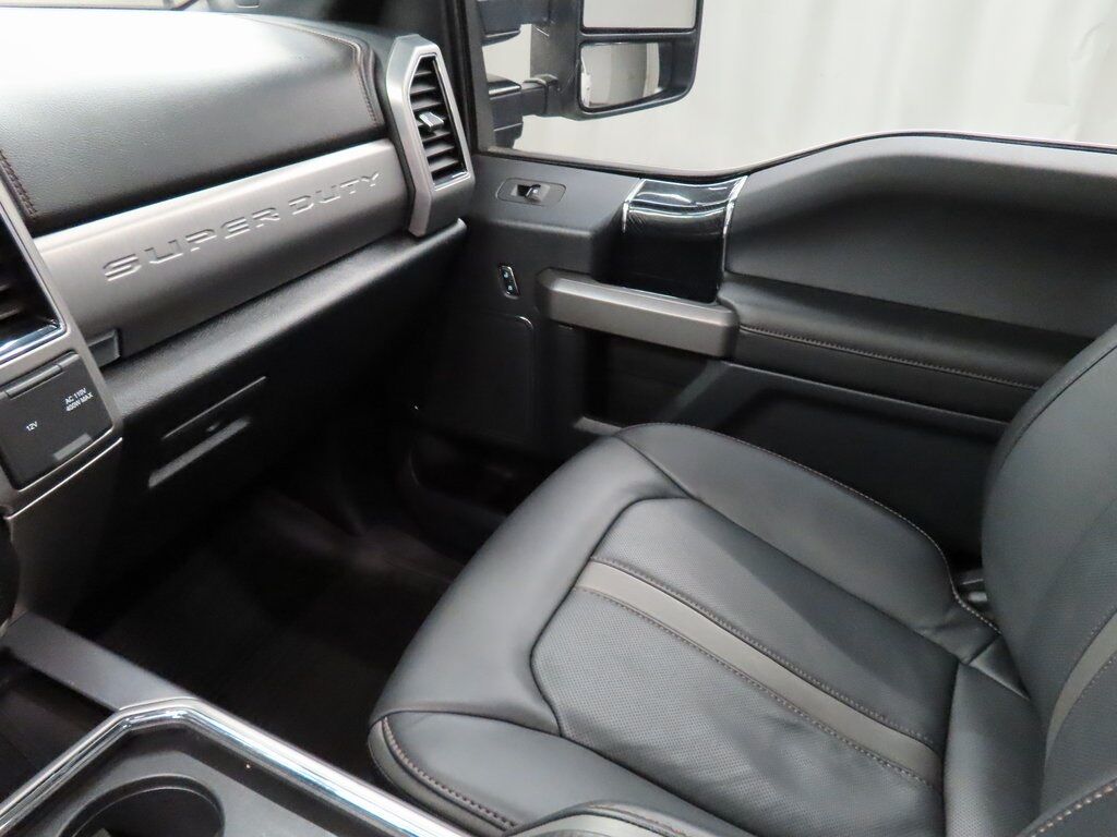 2022 Ford F-250 Super Duty 4x4 Crew Cab Platinum Fond du Lac WI