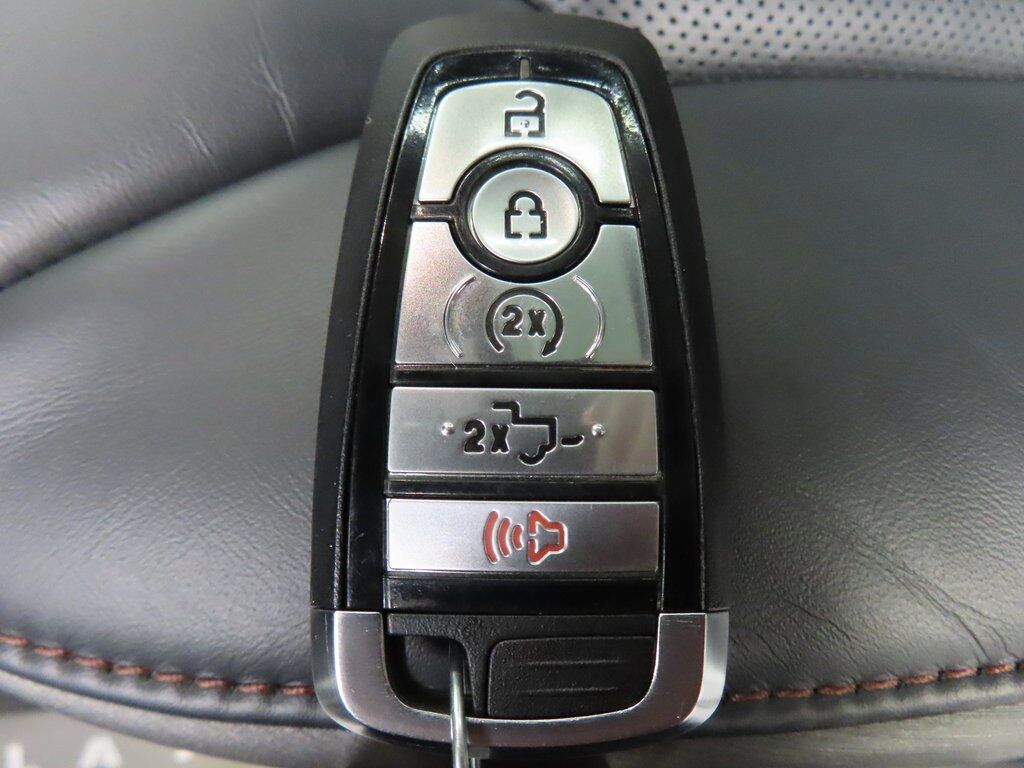 2022 Ford F-250 Super Duty 4x4 Crew Cab Platinum Fond du Lac WI