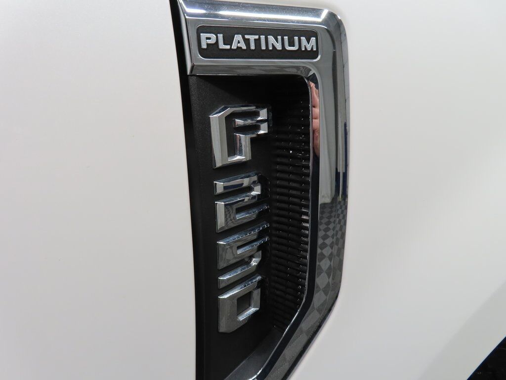 2022 Ford F-250 Super Duty 4x4 Crew Cab Platinum Fond du Lac WI
