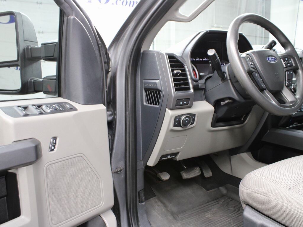 2022 Ford F-250 Super Duty 4x4 Crew Cab XLT Fond du Lac WI