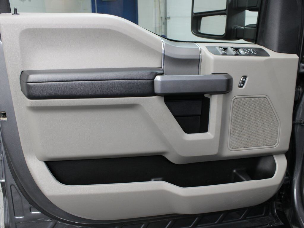 2022 Ford F-250 Super Duty 4x4 Crew Cab XLT Fond du Lac WI