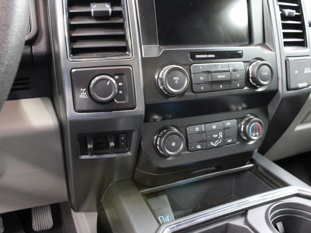 2022 Ford F-250 Super Duty 4x4 Crew Cab XLT Fond du Lac WI