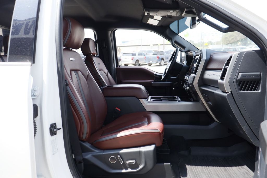 2022 Ford F-250SD Platinum Hondo TX