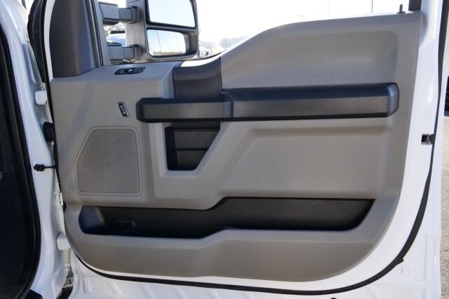 2022 Ford F-250SD XL 4X4 / CM Flat Bed / 8FT / V8 Diesel! High Point NC