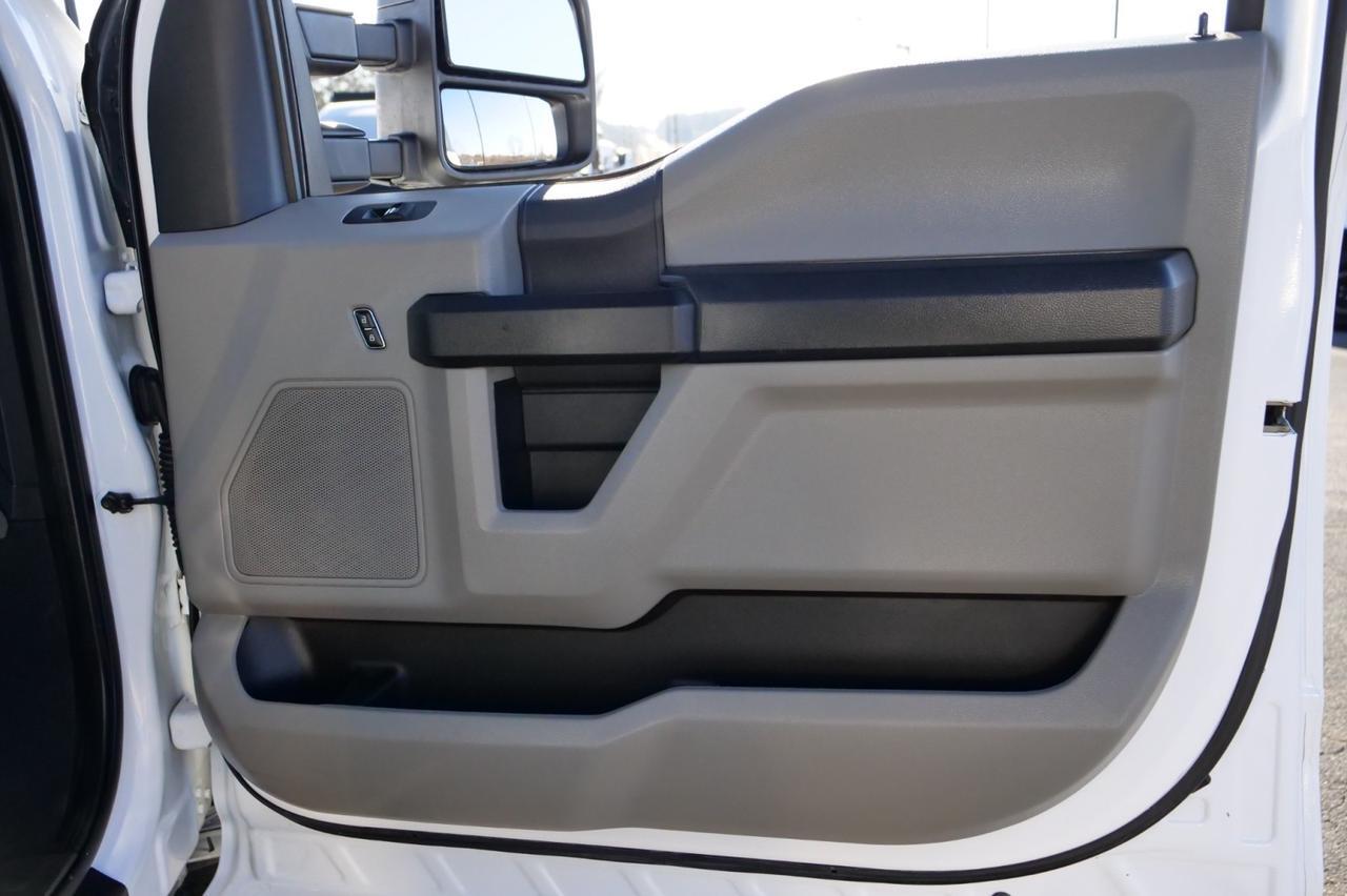 2022 Ford F-250SD XL 4X4 / CM Flat Bed / 8FT / V8 Diesel! Lincolnton NC