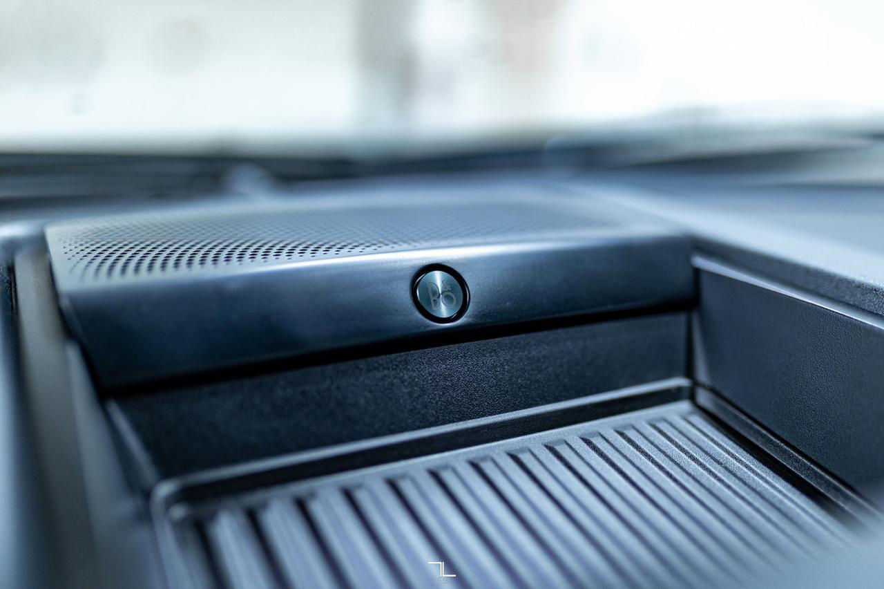 2022 Ford F-350 4x4 Crew Cab Lariat Diesel Leather Roof Nav Red Deer AB