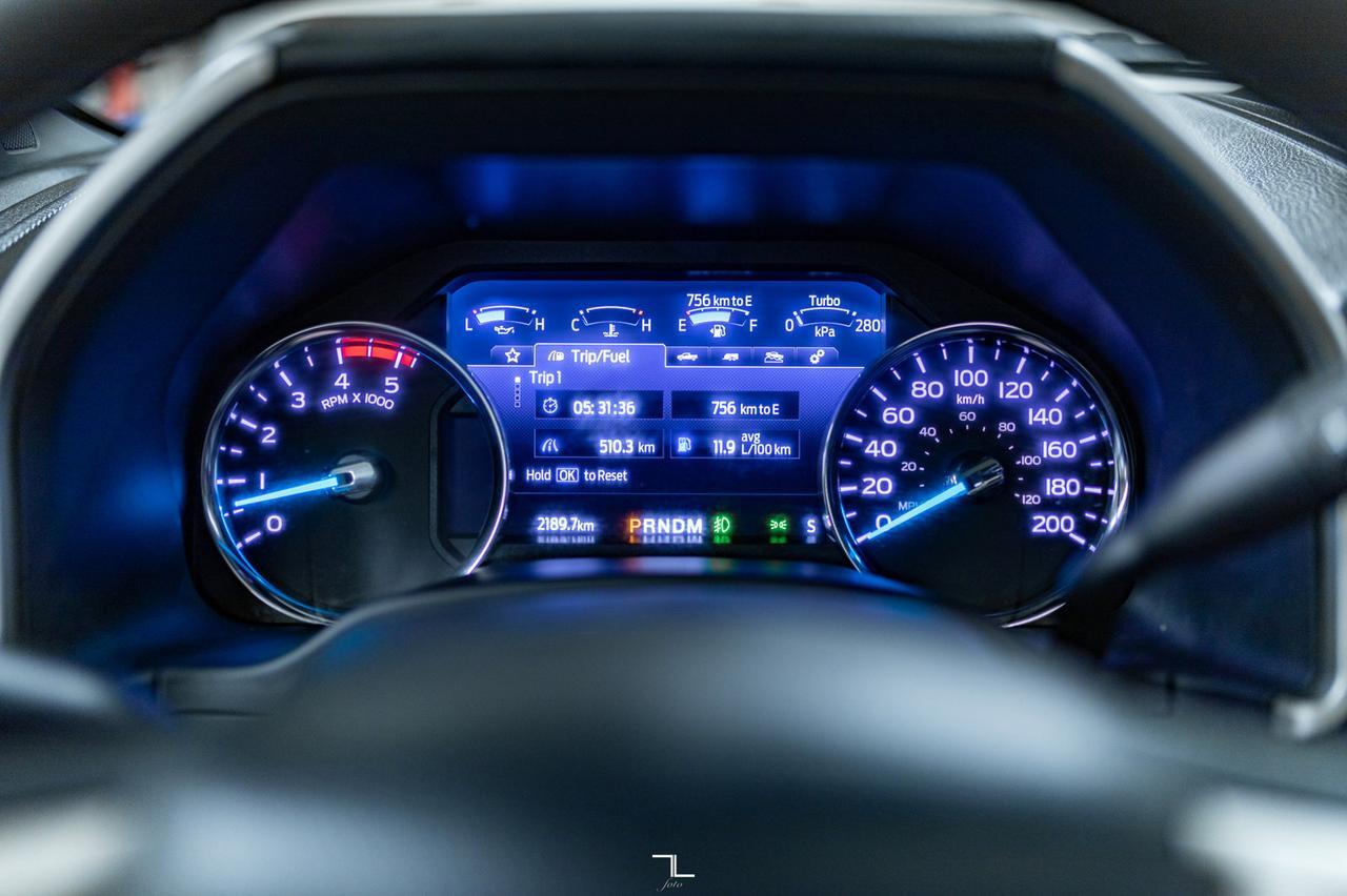 2022 Ford F-350 4x4 Crew Cab Lariat Diesel Leather Roof Nav Red Deer AB