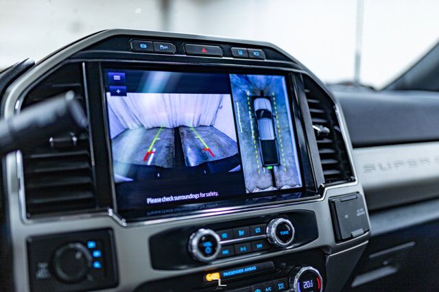 2022 Ford F-350 4x4 Crew Cab Lariat Diesel Leather Roof Nav Red Deer AB