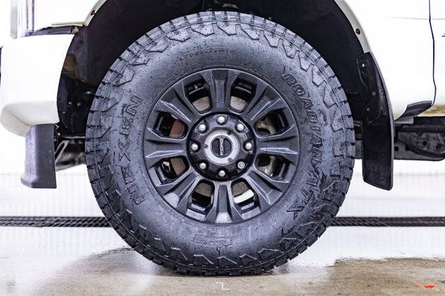 2022 Ford F-350 4x4 Crew Cab Lariat FX4 Diesel Leather Roof Nav Red Deer AB