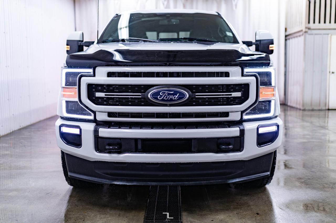 2022 Ford F-350 4x4 Crew Cab Lariat FX4 Diesel Leather Roof Nav Red Deer AB