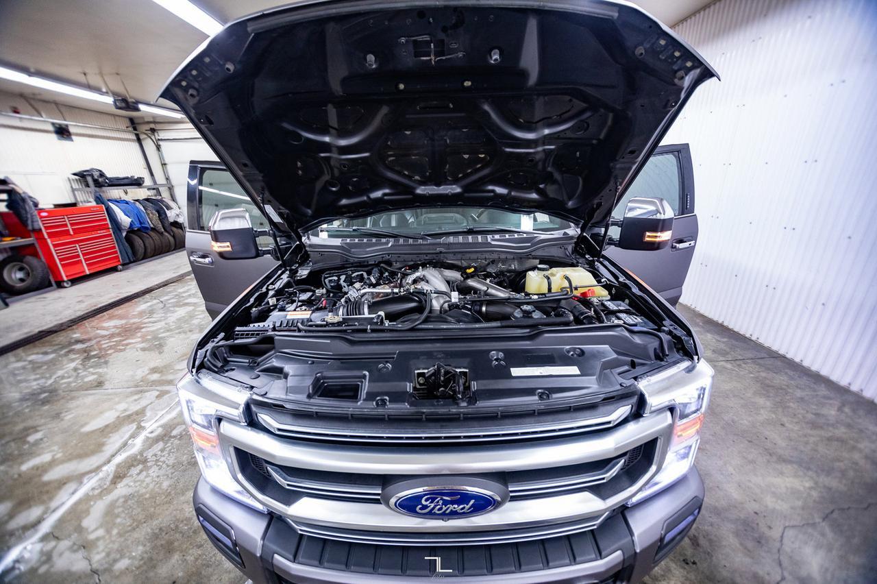 2022 Ford F-350 4x4 Crew Cab Platinum Diesel Leather Roof Nav 4" Lift Red Deer AB