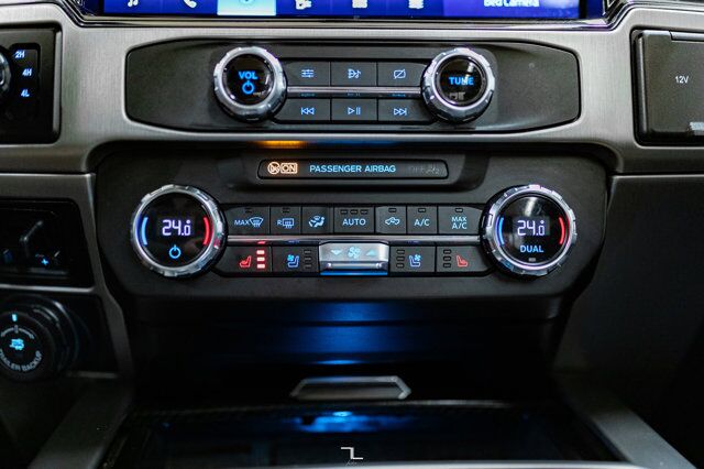 2022 Ford F-350 4x4 Crew Cab Platinum Diesel Leather Roof Nav 4&quot; Lift Red Deer AB