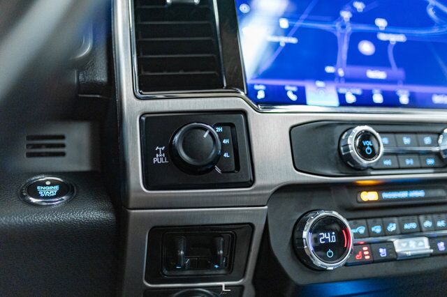 2022 Ford F-350 4x4 Crew Cab Platinum Diesel Leather Roof Nav 4&quot; Lift Red Deer AB