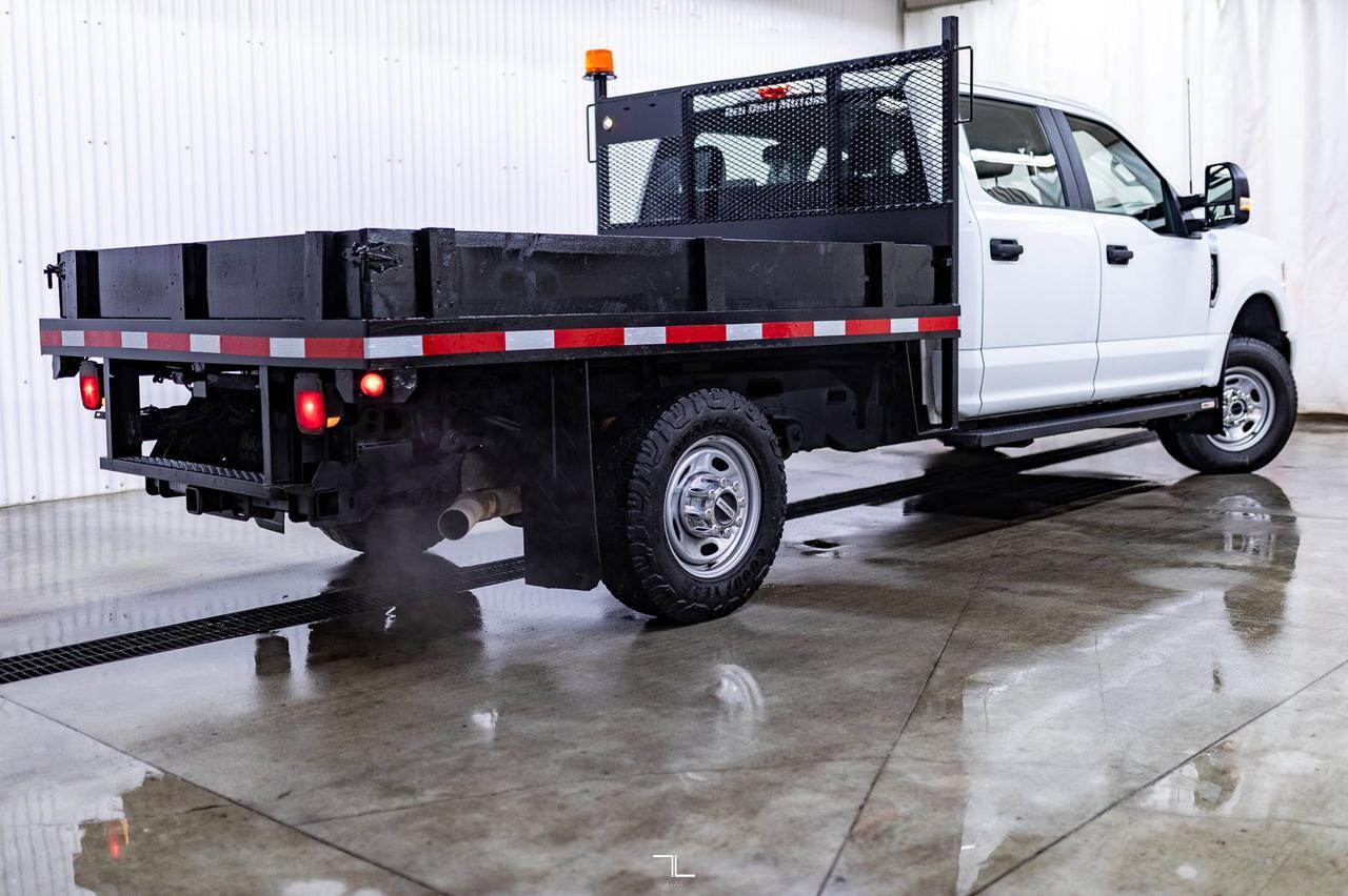 2022 Ford F-350 4x4 Crew Cab XL Deck BCam Red Deer AB