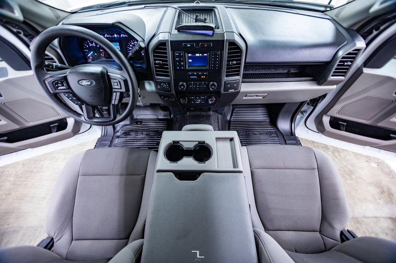 2022 Ford F-350 4x4 Crew Cab XL Deck BCam Red Deer AB