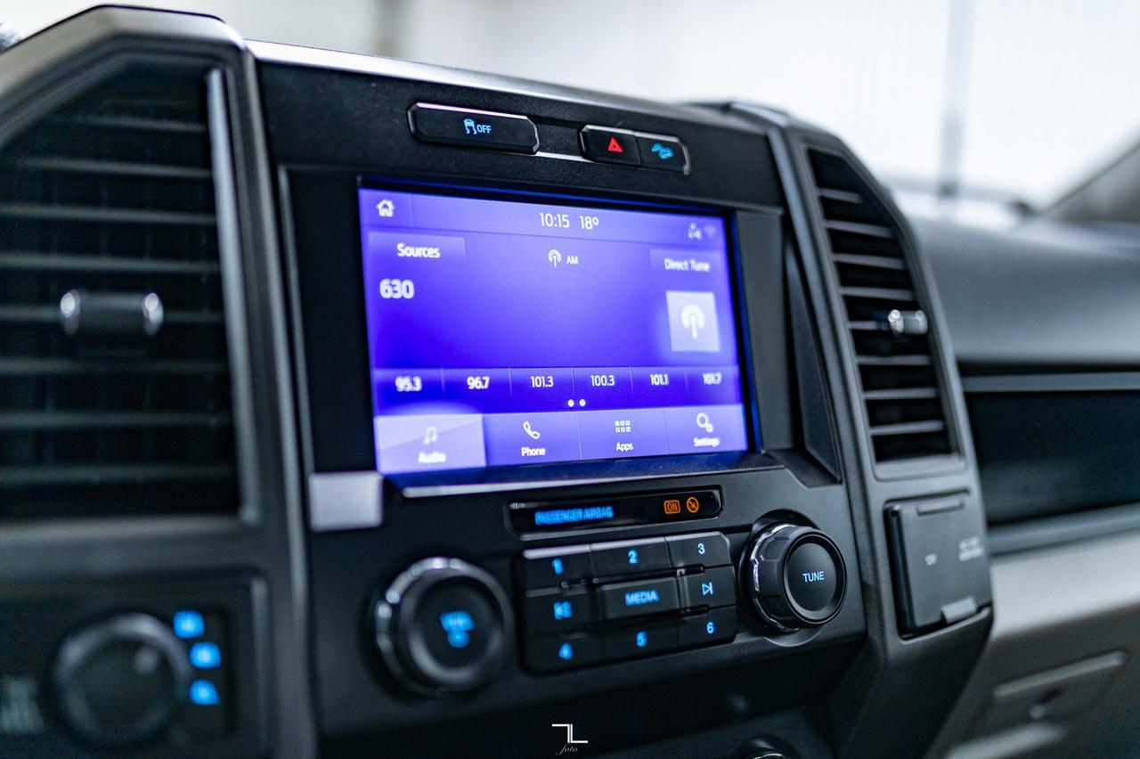 2022 Ford F-350 4x4 Crew Cab XL Deck BCam Red Deer AB