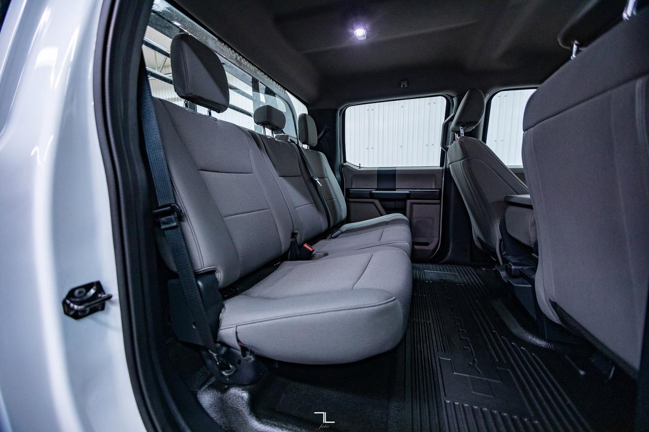 2022 Ford F-350 4x4 Crew Cab XL Deck BCam Red Deer AB