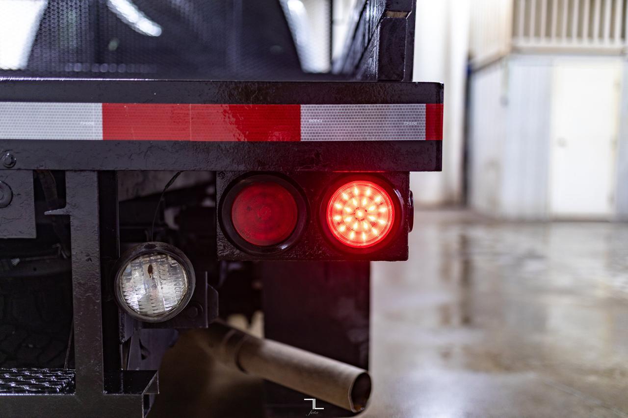 2022 Ford F-350 4x4 Crew Cab XL Deck BCam Red Deer AB