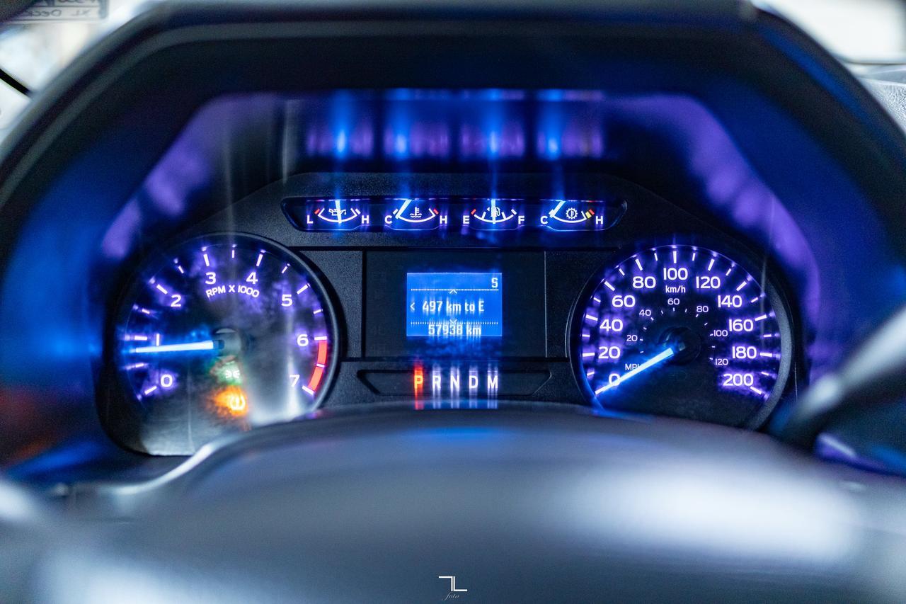 2022 Ford F-350 4x4 Crew Cab XL Deck BCam Red Deer AB